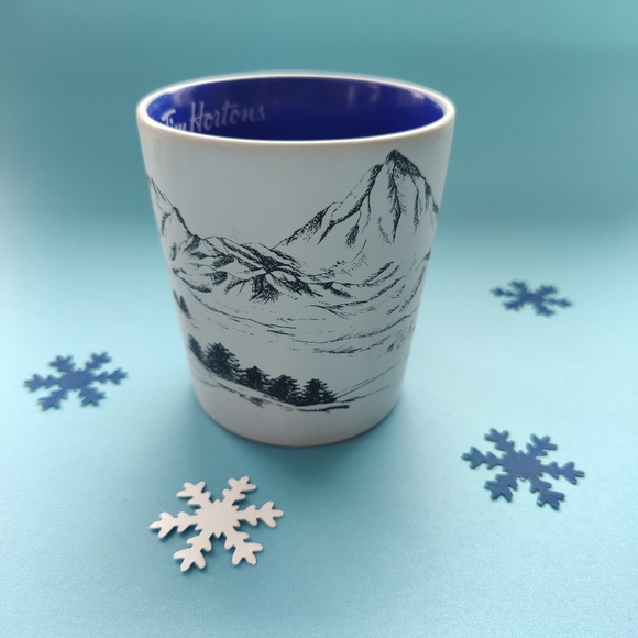 2018 Tim Hortons limited edition coffee ☕ mug | Winter mountain ski theme - Picture 2 of 11